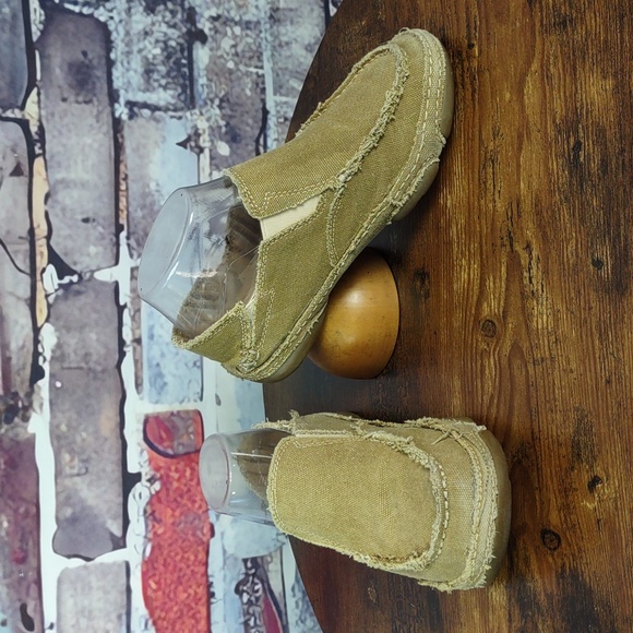 Tony Lama Lindale Distressed Canvas Slip-on Loafers - Picture 1 of 8